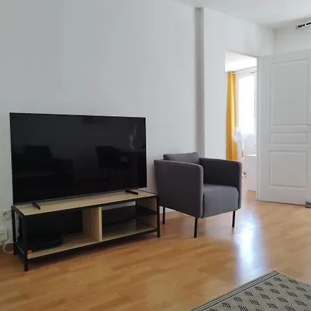 Apartment Au Calme Et Proche De !