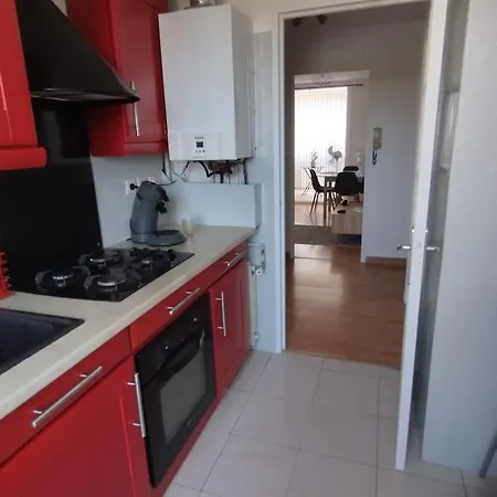 Apartment Au Calme Et Proche De ! *